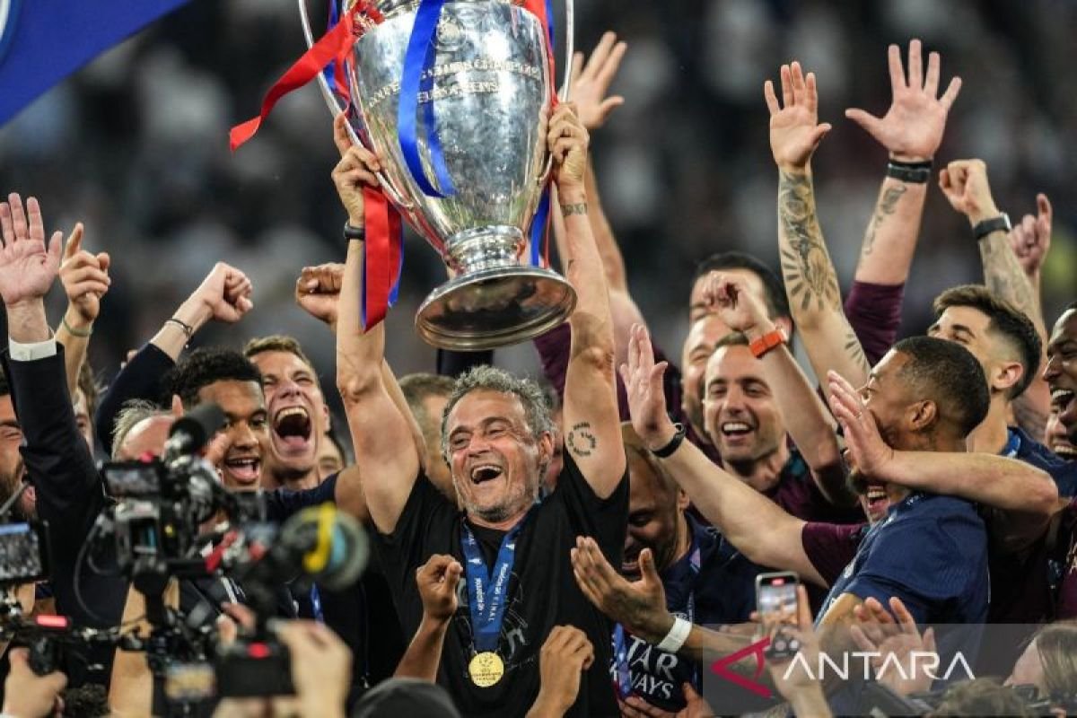 Dua tewas juga 500 orang tambahan tinggi ditangkap ketika rayakan penghargaan juara PSG