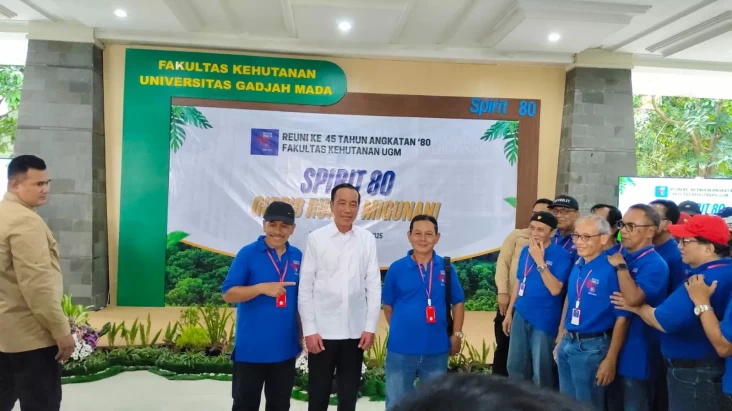 Hadiri Reuni Fakultas Kehutanan UGM, Jokowi Bicara tentang Ijazah Palsu
