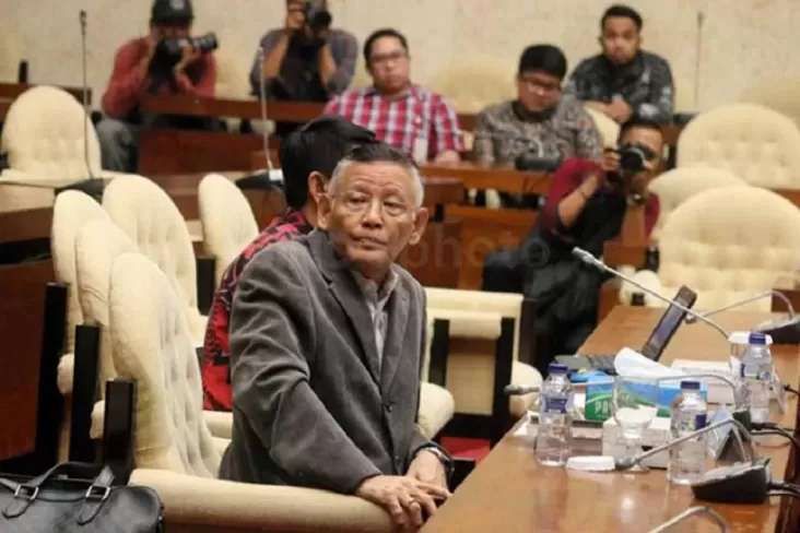 Hukum Pidana Pisau Bermata Dua