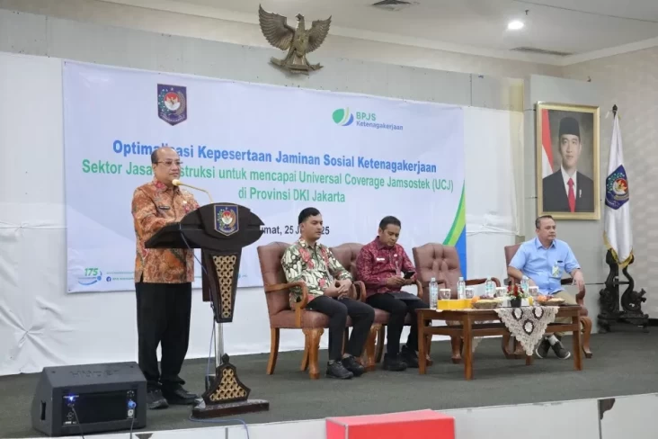 Kemendagri kemudian BPJS Percepat Universal Coverage Jamsosnaker