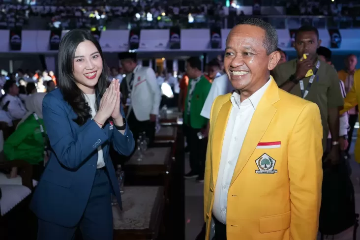 Momen Keakraban Ketum Partai Perindo dengan Pimpinan Parpol dalam tempat Penutupan Kongres PSI