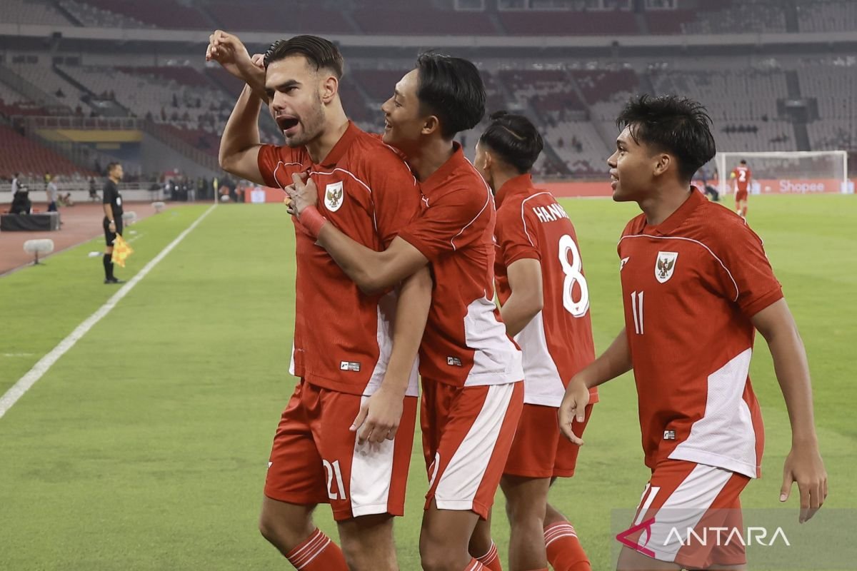 Jens Raven cetak lima gol, Indonesia sementara unggul 7-0 berhadapan dengan Brunei