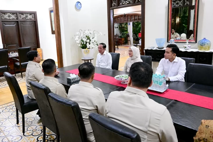Suasana Pertemuan 1 Jam Prabowo kemudian Jokowi pada Solo