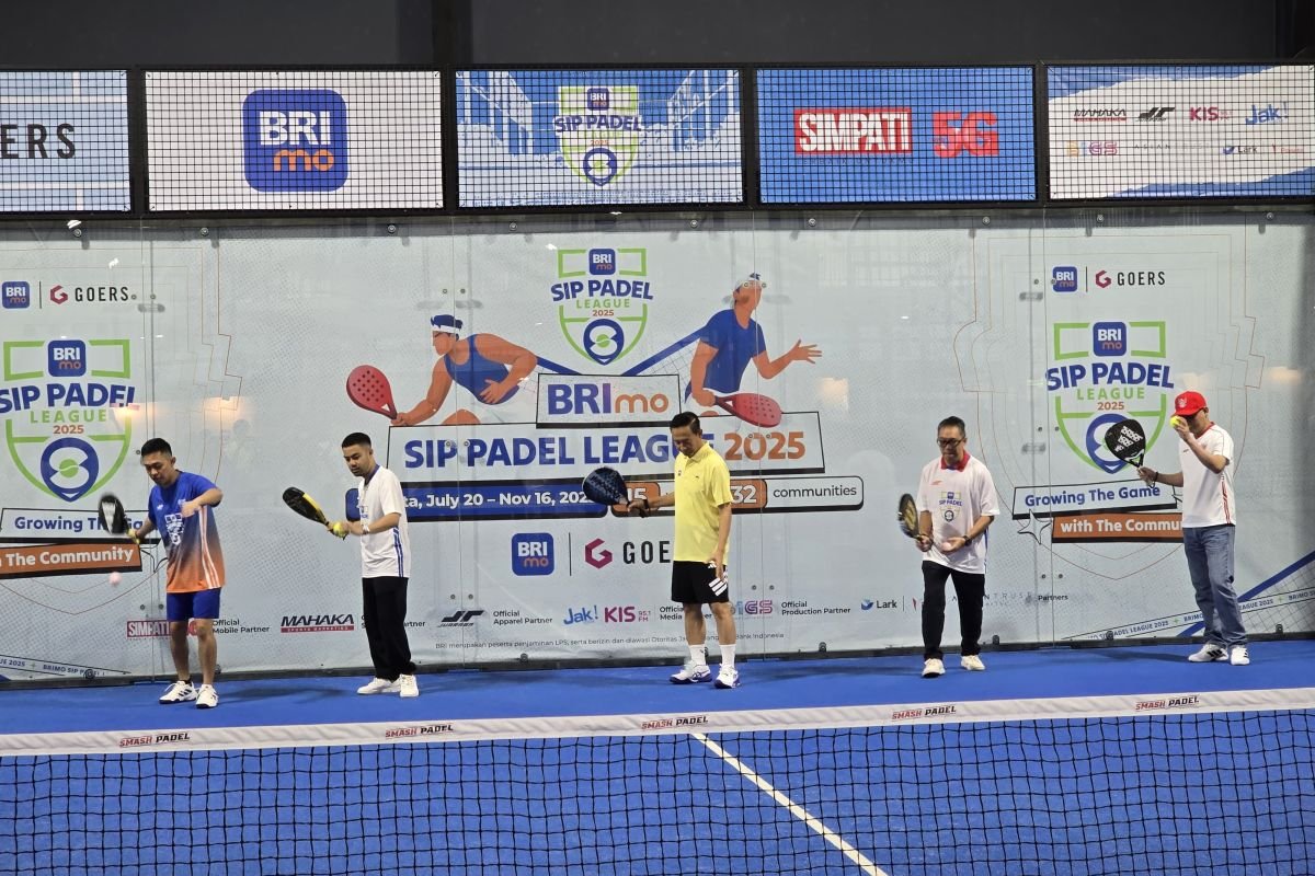 Beda padel dengan tenis, simak penjelasannya