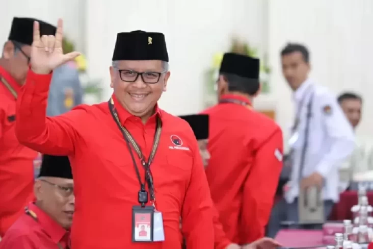 Hasto Tak Masuk Rangkaian Pengurus PDIP, Pengamat: Masuk Kabinet Prabowo atau Akhir Karir Politik?