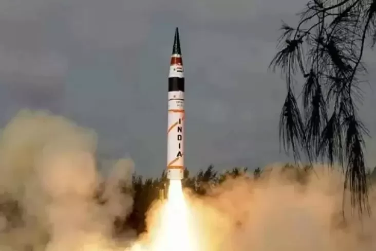 India Uji Rudal Agni-5 yang tersebut mana Mampu Hantam Wilayah Mana Pun pada di China