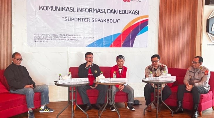 Kemenpora Gelar KIE di tempat area Makassar, Suporter Kunci Utama Penting Kemajuan Industri Olahraga