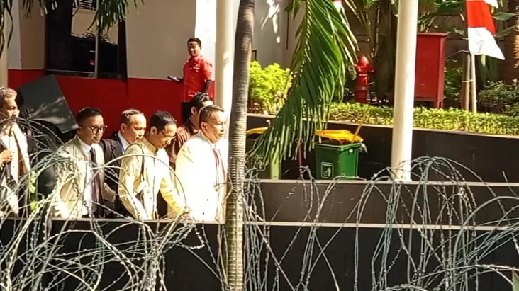 Mantan Mendikburistek Nadiem Makarim Tiba pada tempat KPK, Bakal Jalani Pemeriksaan Korupsi Google Cloud