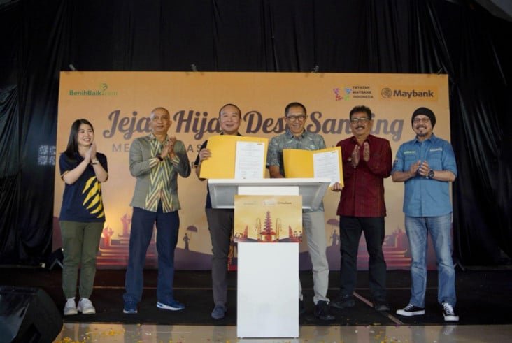 Maybank Indonesia Gelar Aksi Pengolahan Sampah Organik di Desa Sanding Gianyar