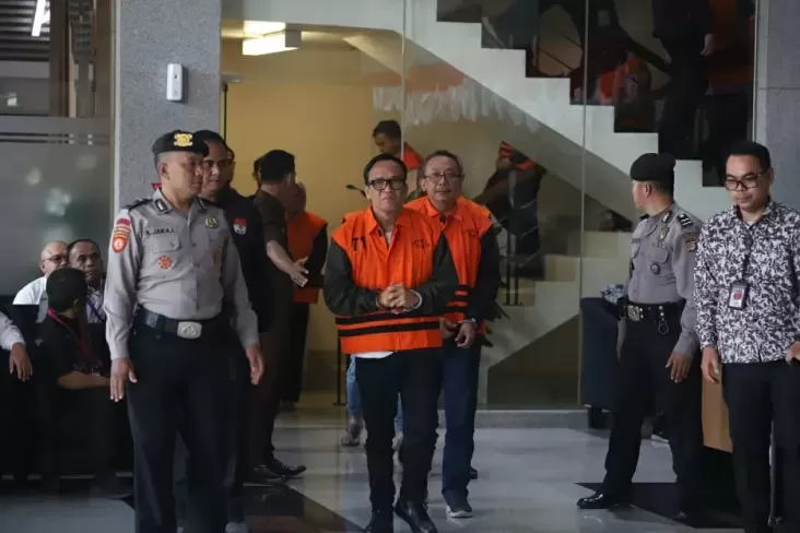 Penampakan Wamenaker Noel Ebenezer Pakai Rompi Tahanan KPK pasca Jadi Tersangka