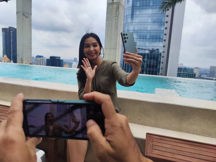 10 Handphone Paling Tahan Air di area area Planet pada 2025