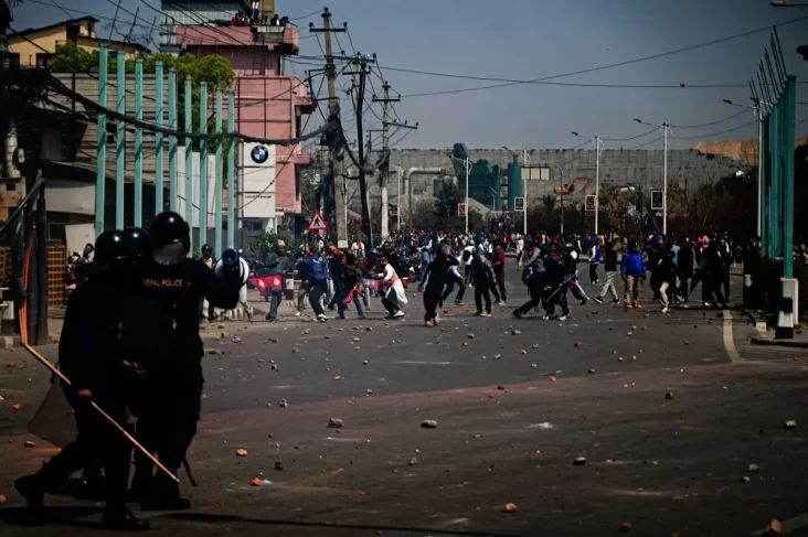 5 Hari Dilanda Rusuh, Kondisi Jam Waktu senja Dicabut, Nepal Kembali Normal