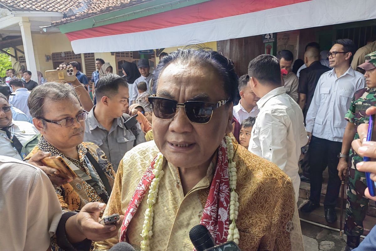 Bambang Pacul dicopot dari ketua PDIP Jateng, ini karier politiknya
