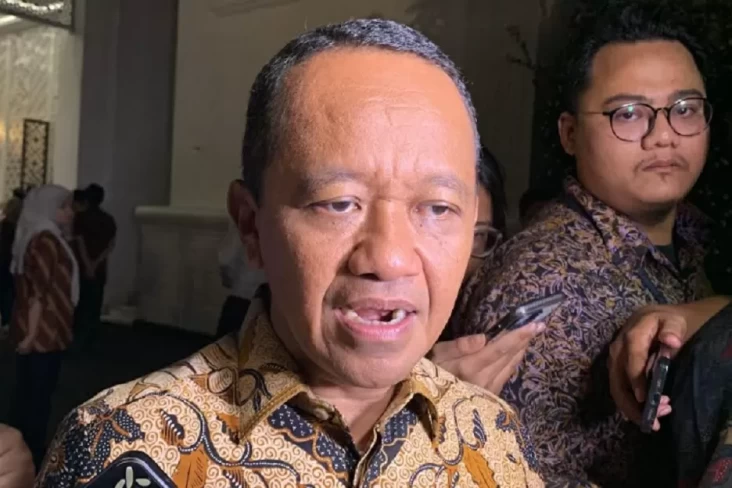 Adies Kadir Dinonaktifkan tapi Masih Dapat Gaji, Bahlil: Nanti Kita Lihat!