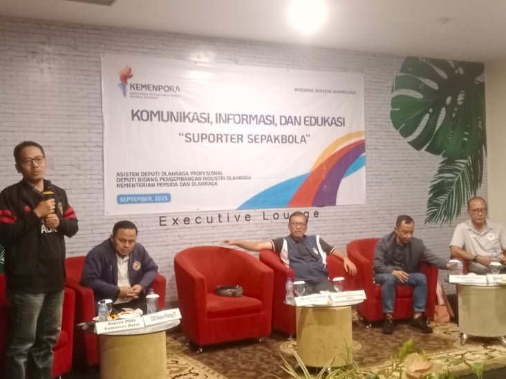 Bangun Ekosistem Sepakbola Sehat, Kemenpora Gelar KIE Suporter pada Sumbar