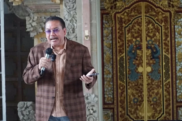 Denny JA Sebut Peran Generasi Rentan dalam area Balik Aksi Protes