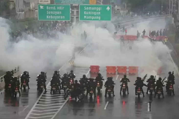 Isu Darurat Militer Upaya Melemahkan Persatuan Bangsa