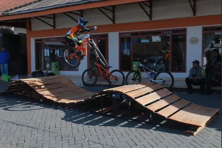 Khoiful Mukhib Juarai 76 IDH Urban 2025 pada area Pasuruan