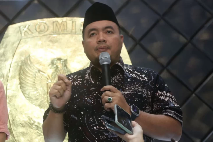 KPU Sangkal Rahasiakan Dokumen Persyaratan Pilpres sebab Isu Ijazah Jokowi-Gibran