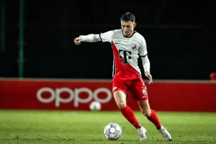 Pecah Telur! Ivar Jenner Cetak Gol Utama di Jong FC Utrecht