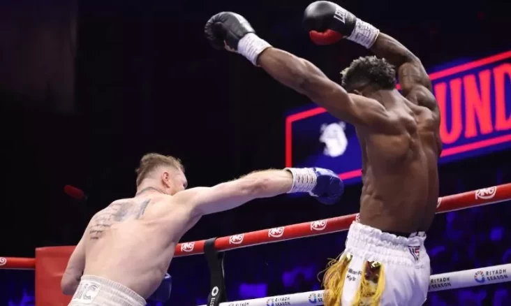 Satu Pukulan Saul Canelo Alvarez yang dimaksud yang disebutkan Mengubah Segalanya