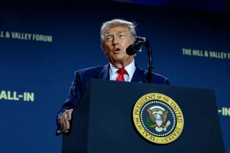 Trump: Jet-jet Tempur Venezuela Akan Ditembak Jatuh Jika Bahayakan Kapal Perang AS!