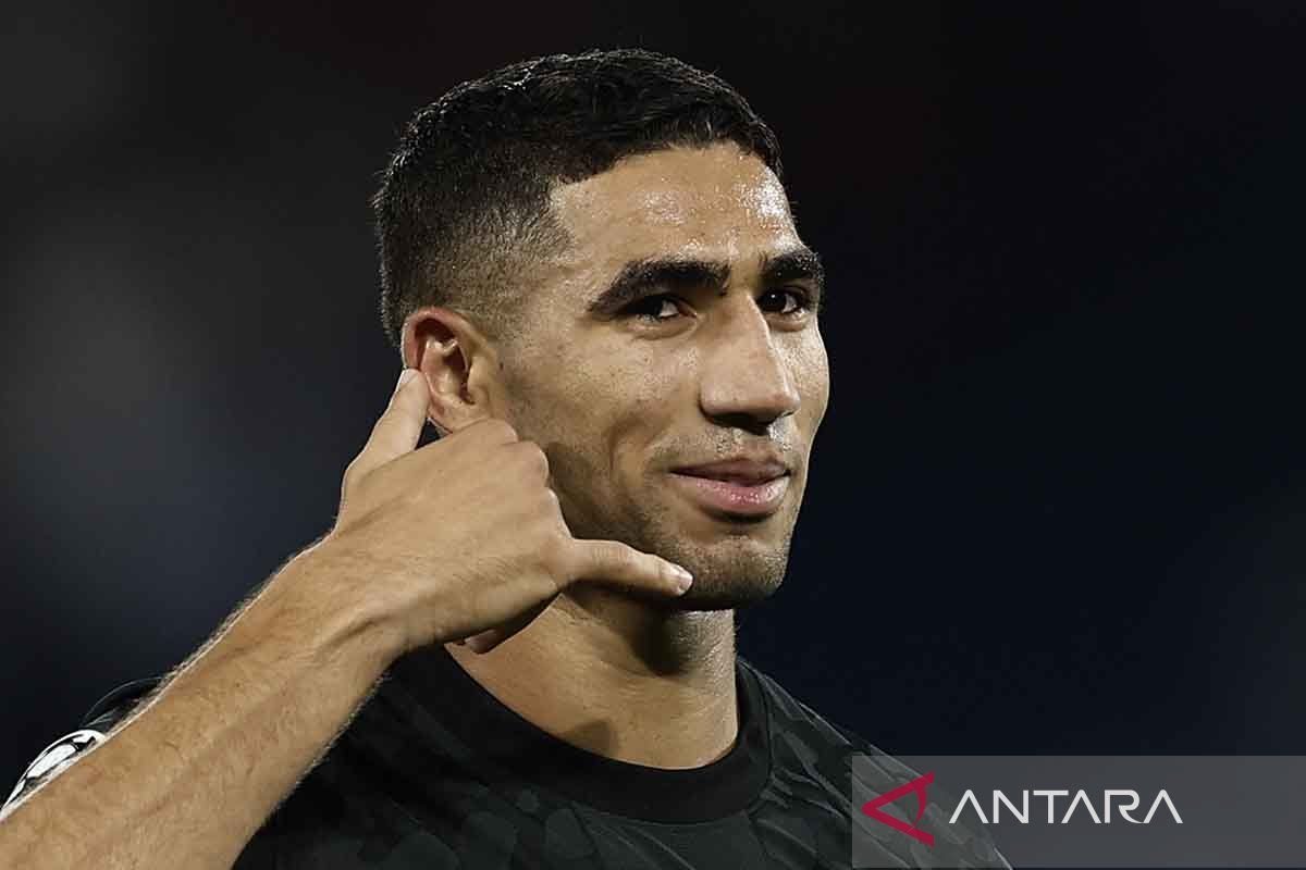 PSG perpanjang kontrak Hakimi, Vitinha tak lama kemudian Nuno Mendes hingga 2029