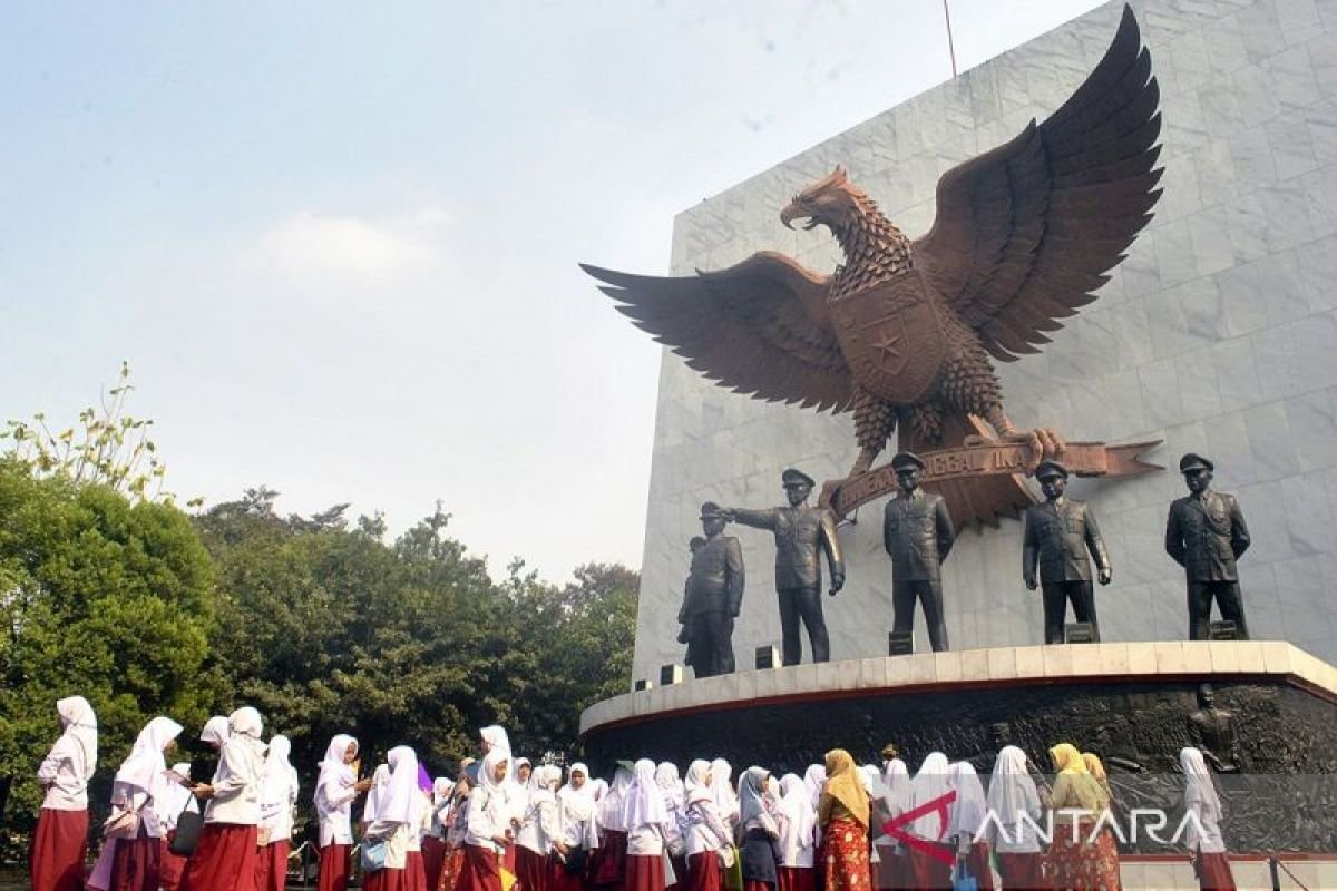 Mengenal tokoh-tokoh penting setelah itu pahlawan revolusi yang gugur G30S PKI