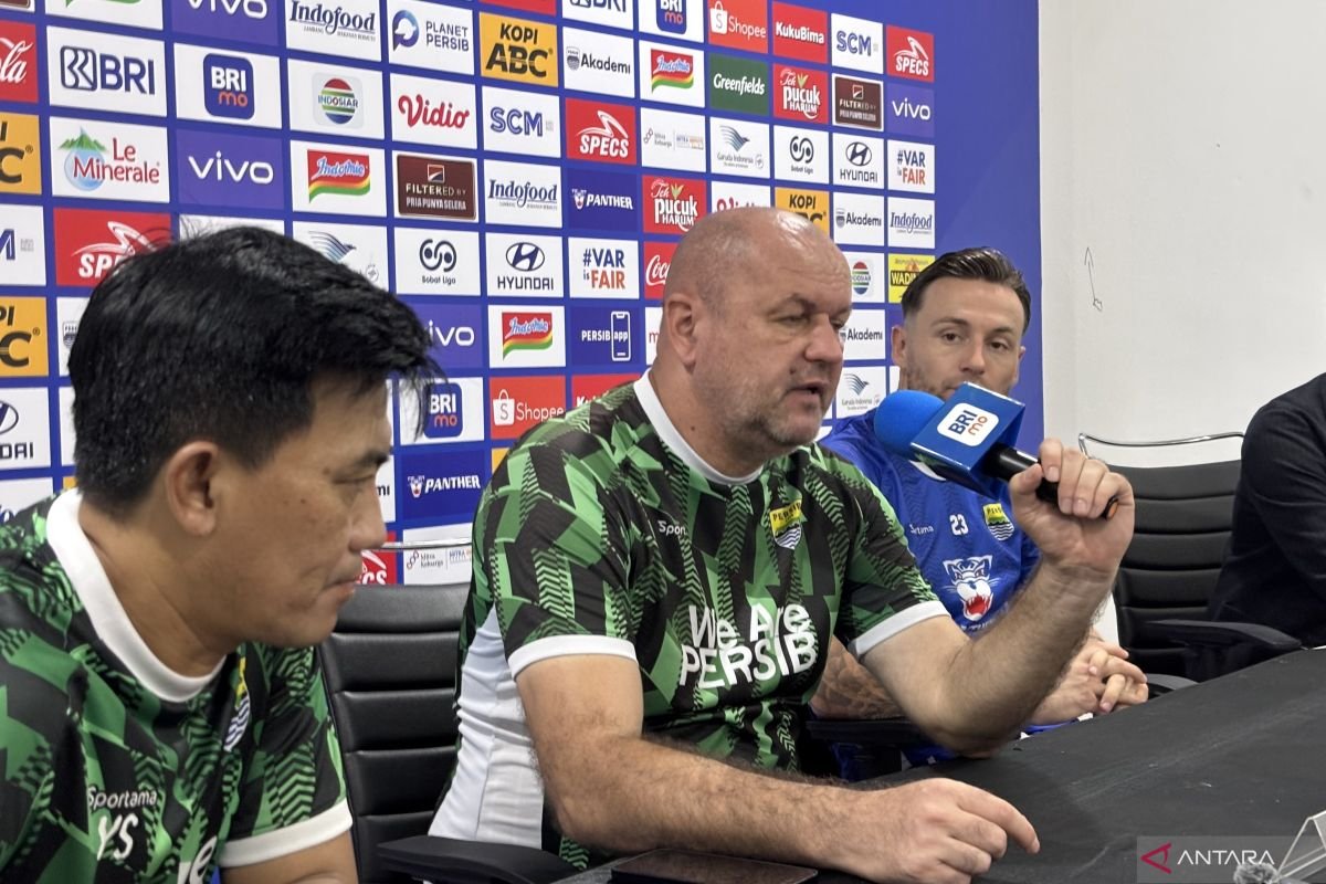 Bojan minta laga tandang Persib kontra Malut United diundur