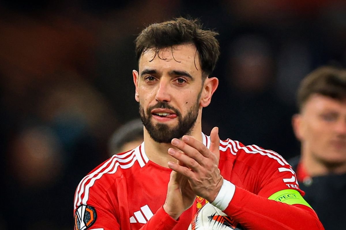 Fernandes: Frustrasinya suporter ke di Anfield bantu MU menang