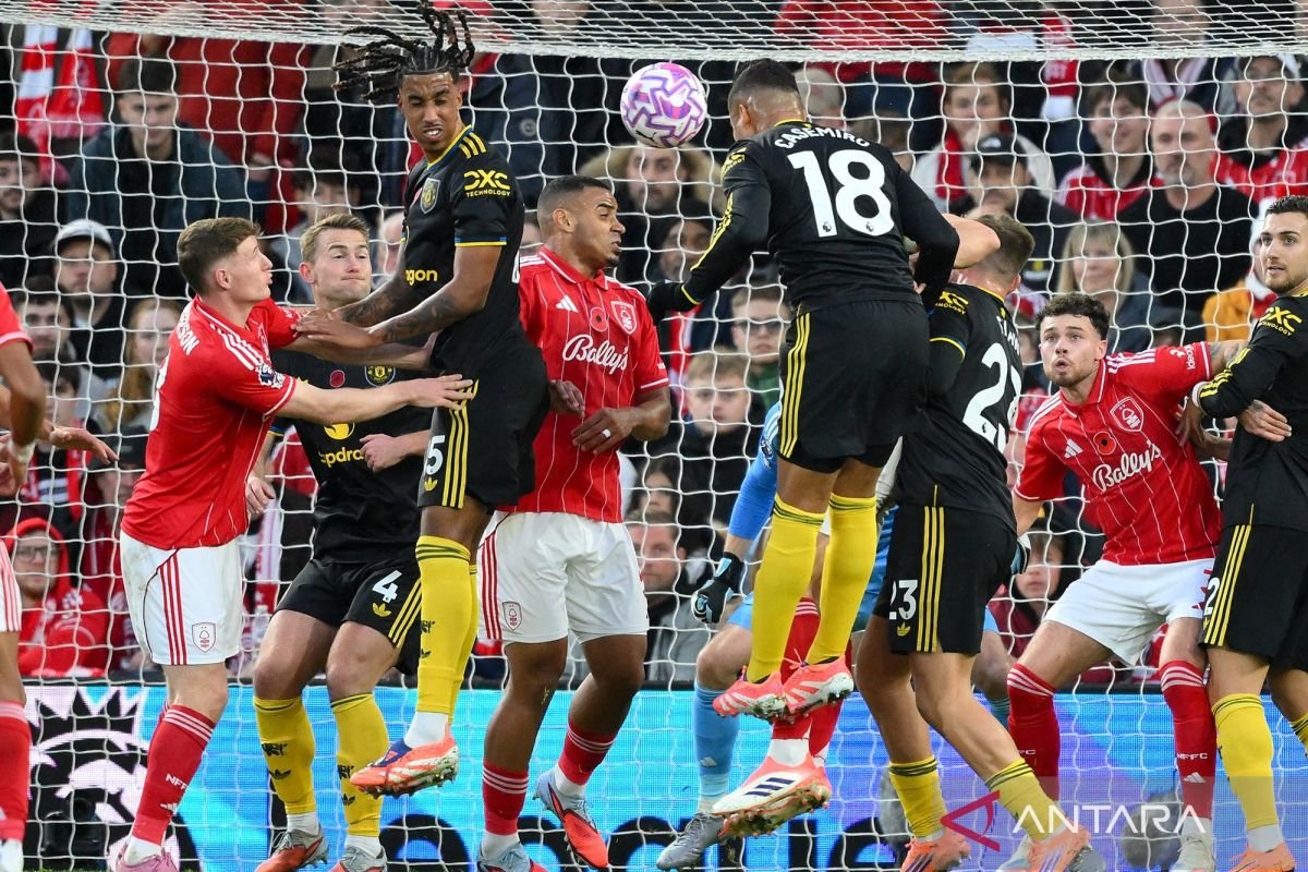 Hal ini makna lambang bunga merah “Poppy” pada jersey klub liga Inggris