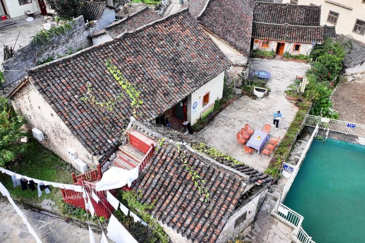 Menengok jembatan tertinggi di bumi dongkrak wisata lokal ke Guizhou