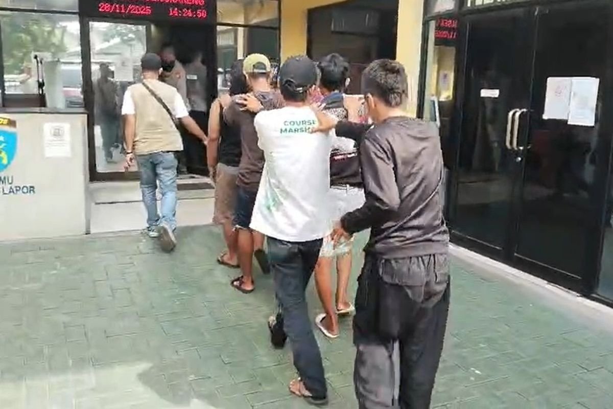 Lima “Pak Ogah” ditangkap ke Jakbar