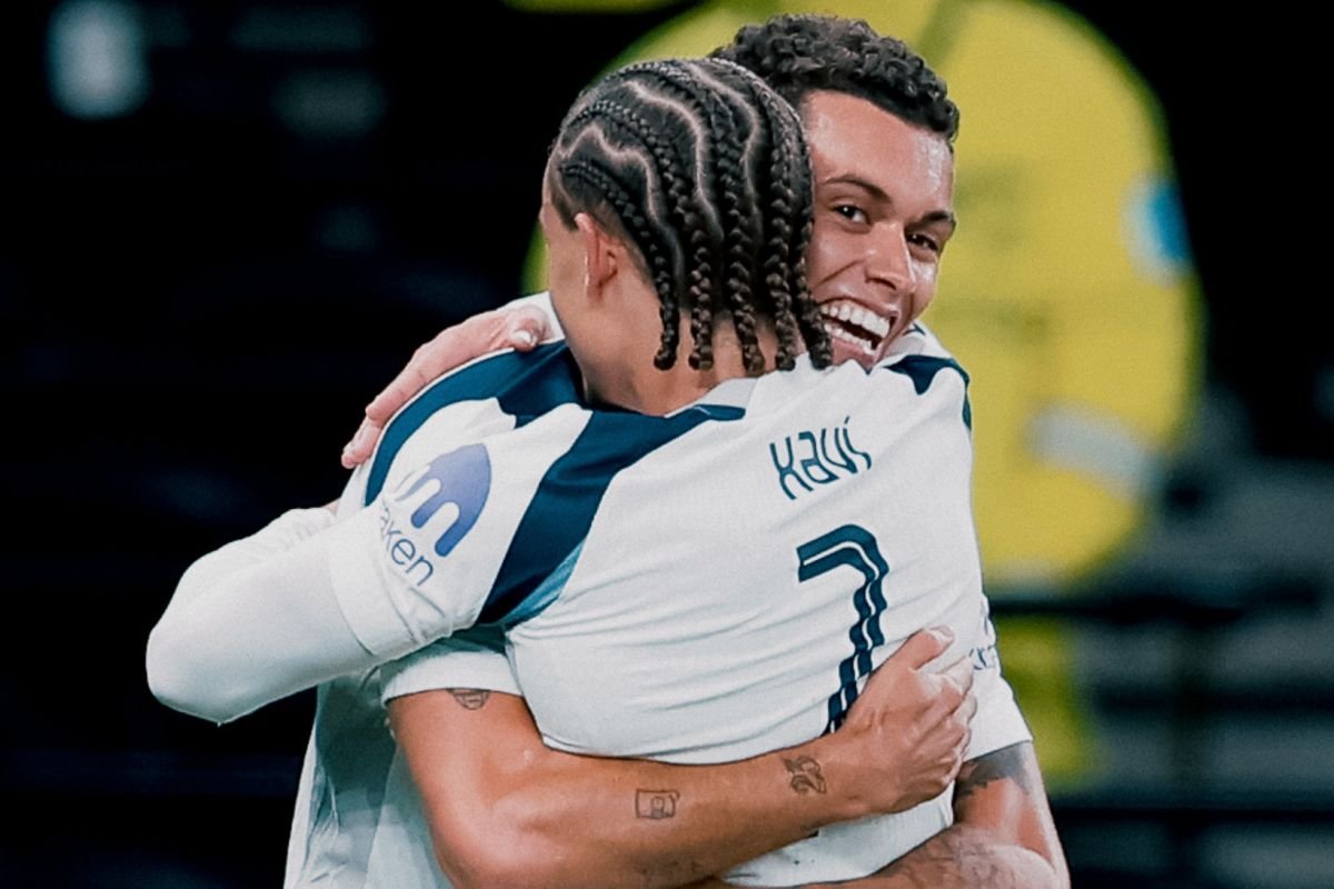 Xavi Simons takjub dengan gol Van de Ven ke gawang Klub sepak bola Klub sepak bola Copenhagen