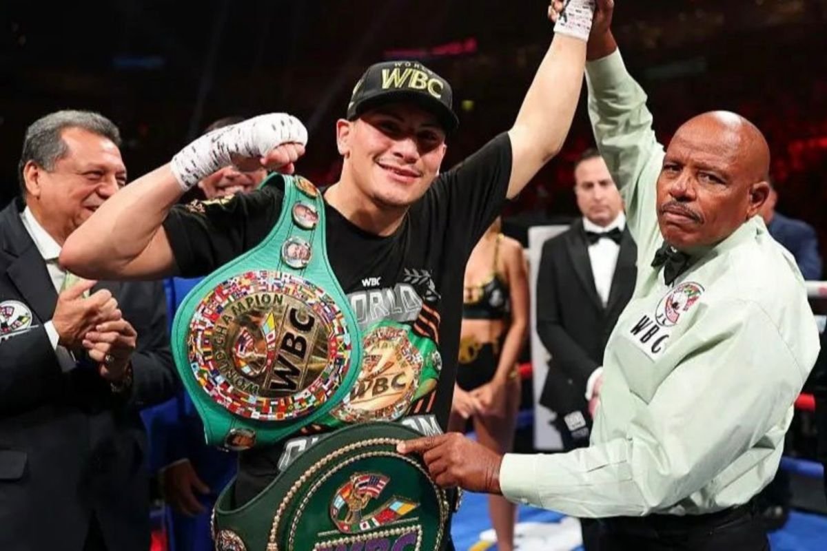 Juara planet Vergil Ortiz perpanjang rekor tak terkalahkan