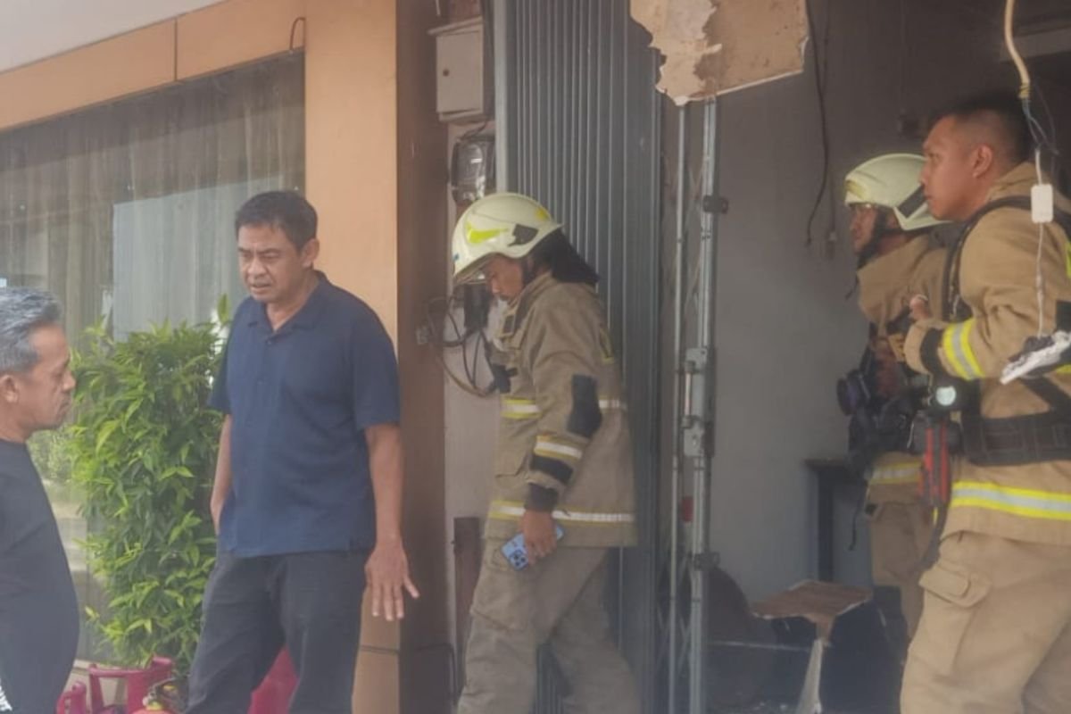 Tabung gas meledak, lukai tiga pemukim pada Kelapa Gading