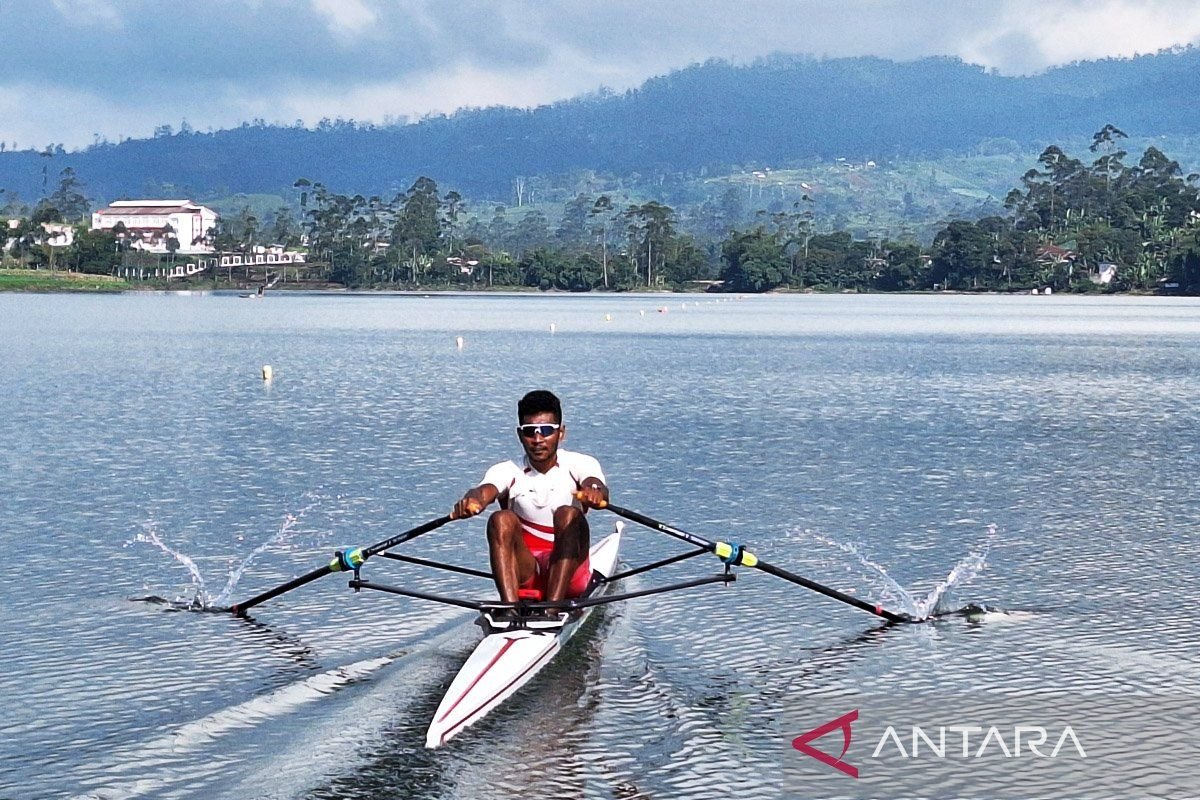 Tim rowing Indonesi aklimatisasi pada Karawang sebelum SEA Games 2025