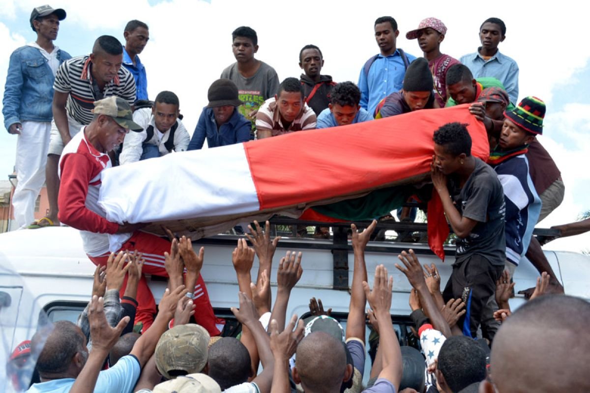 Apa yang dimaksud digunakan terbentuk pada pada Madagaskar hingga sang Presiden melarikan diri?