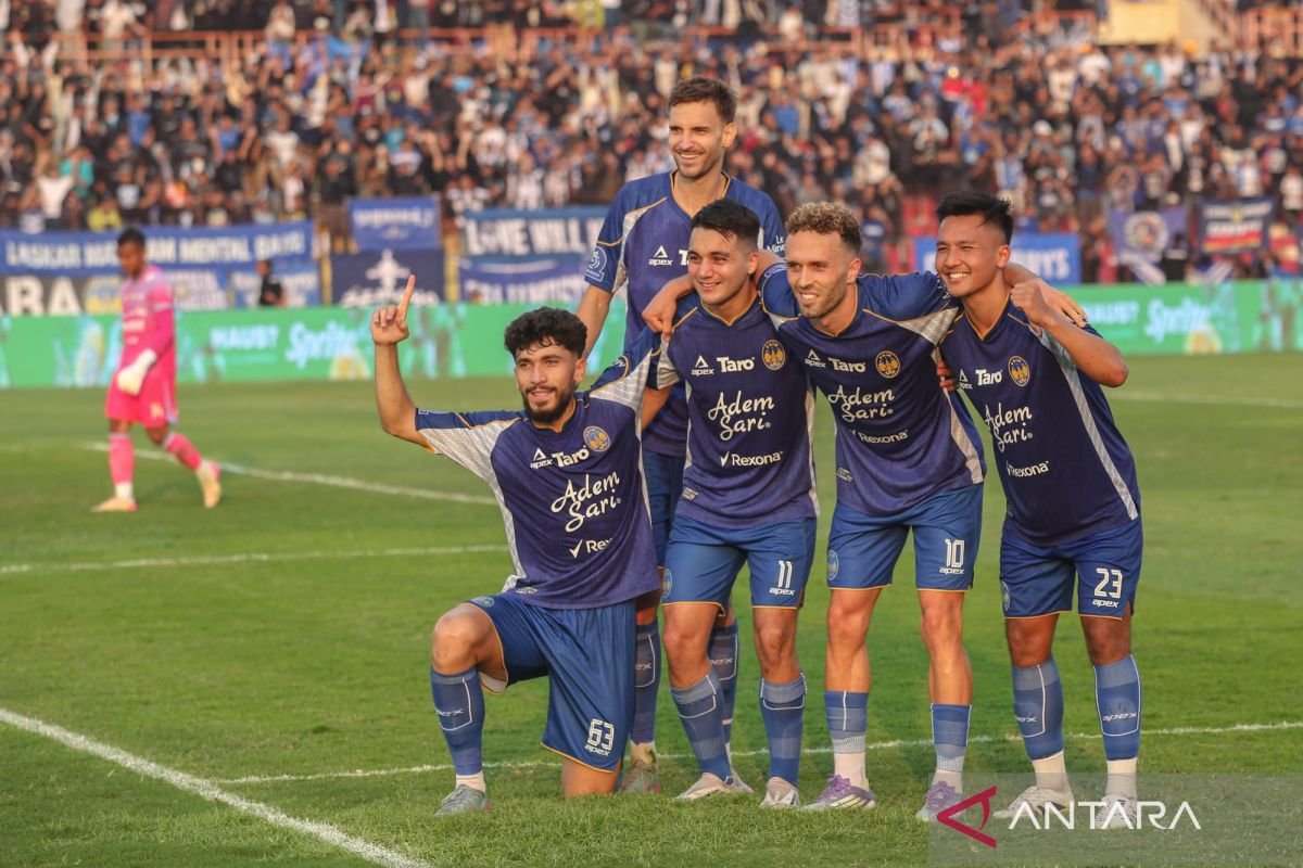 Van Gastel syukuri kemenangan PSIM kontra Bhayangkara FC