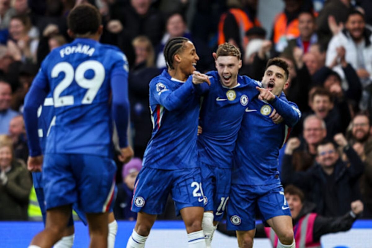Chelsea raih kemenangan meyakinkan 2-0 berhadapan dengan Klub sepak bola Klub sepak bola Everton ke Stamford Bridge
