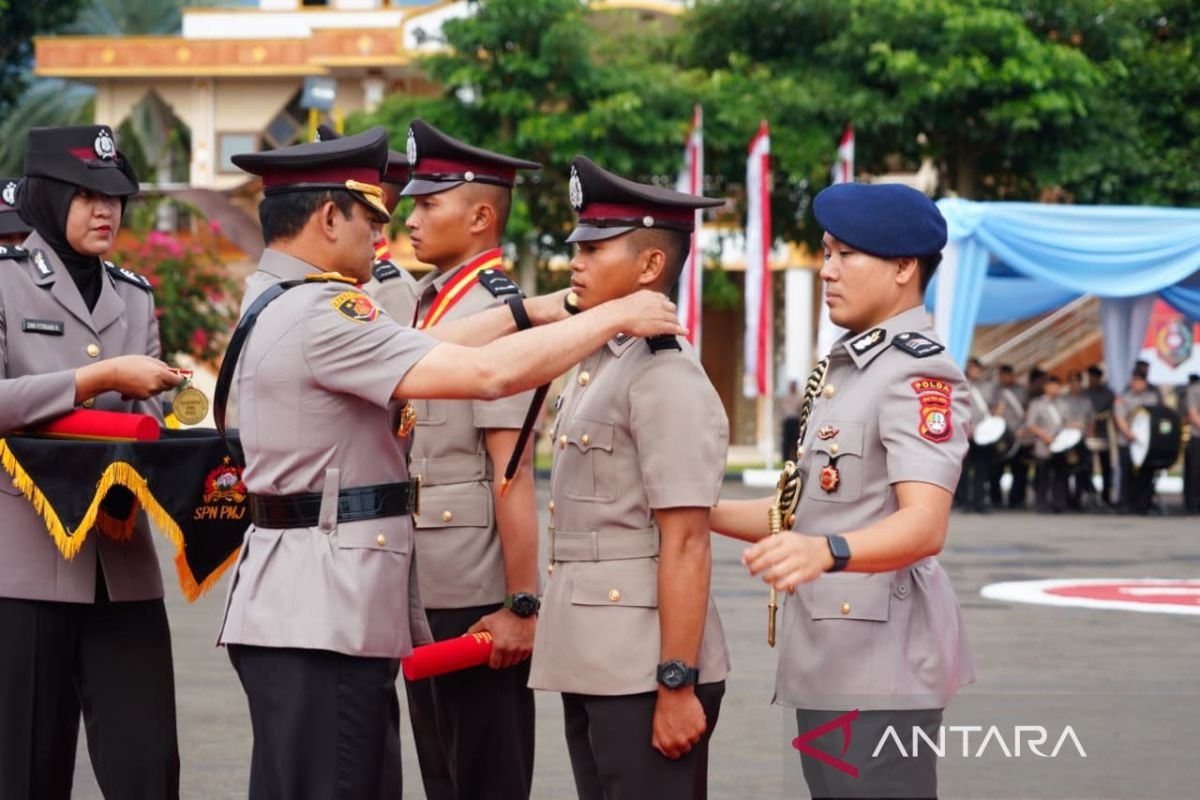 Kapolda Metro tegaskan profesionalisme & pengabdian pada saat menyembunyikan Diktuba Polri
