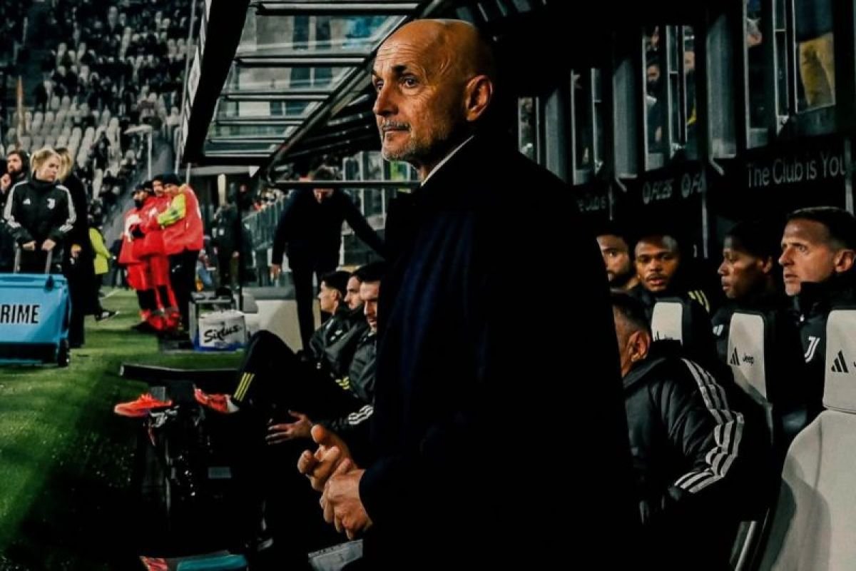 Spalletti ingatkan Juventus untuk bangkit seusai tertunduk dari squad klub Napoli