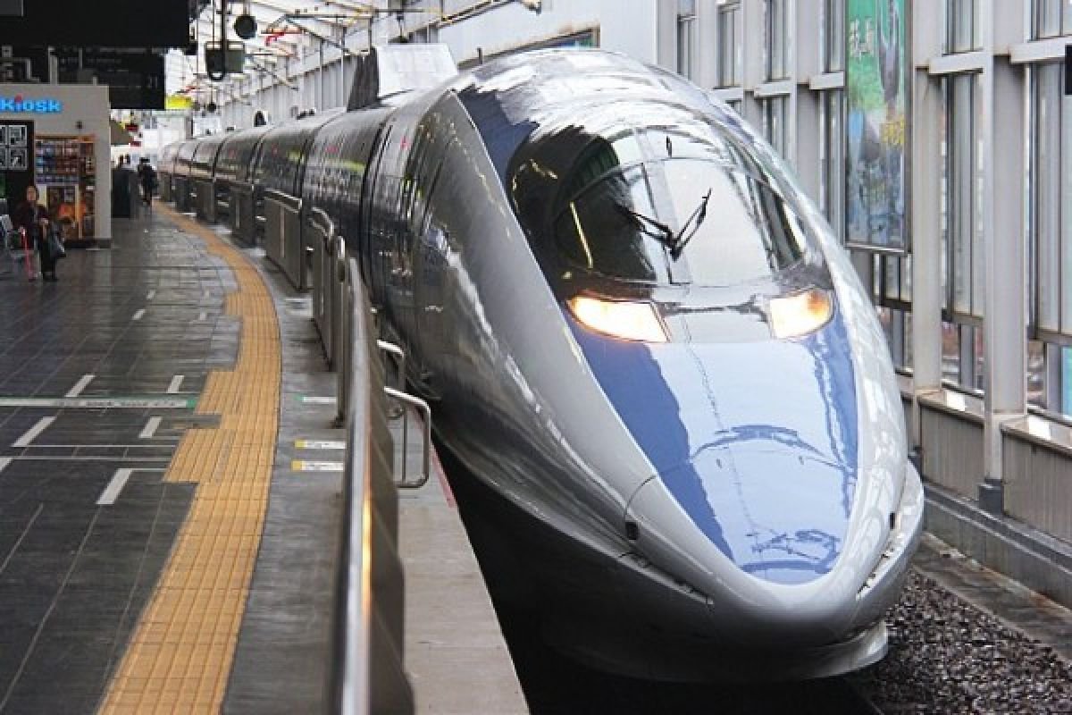 Tohoku Shinkansen berhenti sementara pasca gempa 7,6 guncang Negeri Sakura
