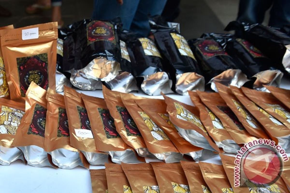 Polisi tangkap dua anak pengedar narkoba di pada Tomang Jakbar