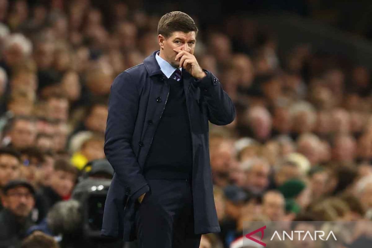 Steven Gerrard menyarankan Salah tarik pernyataan perihal Liverpool