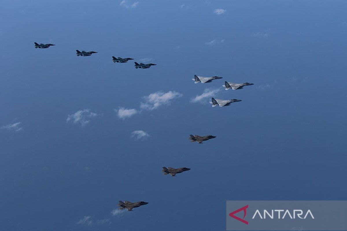 Jet tempur China sasar F-15 Negeri Sakura dua kali di langit Okinawa