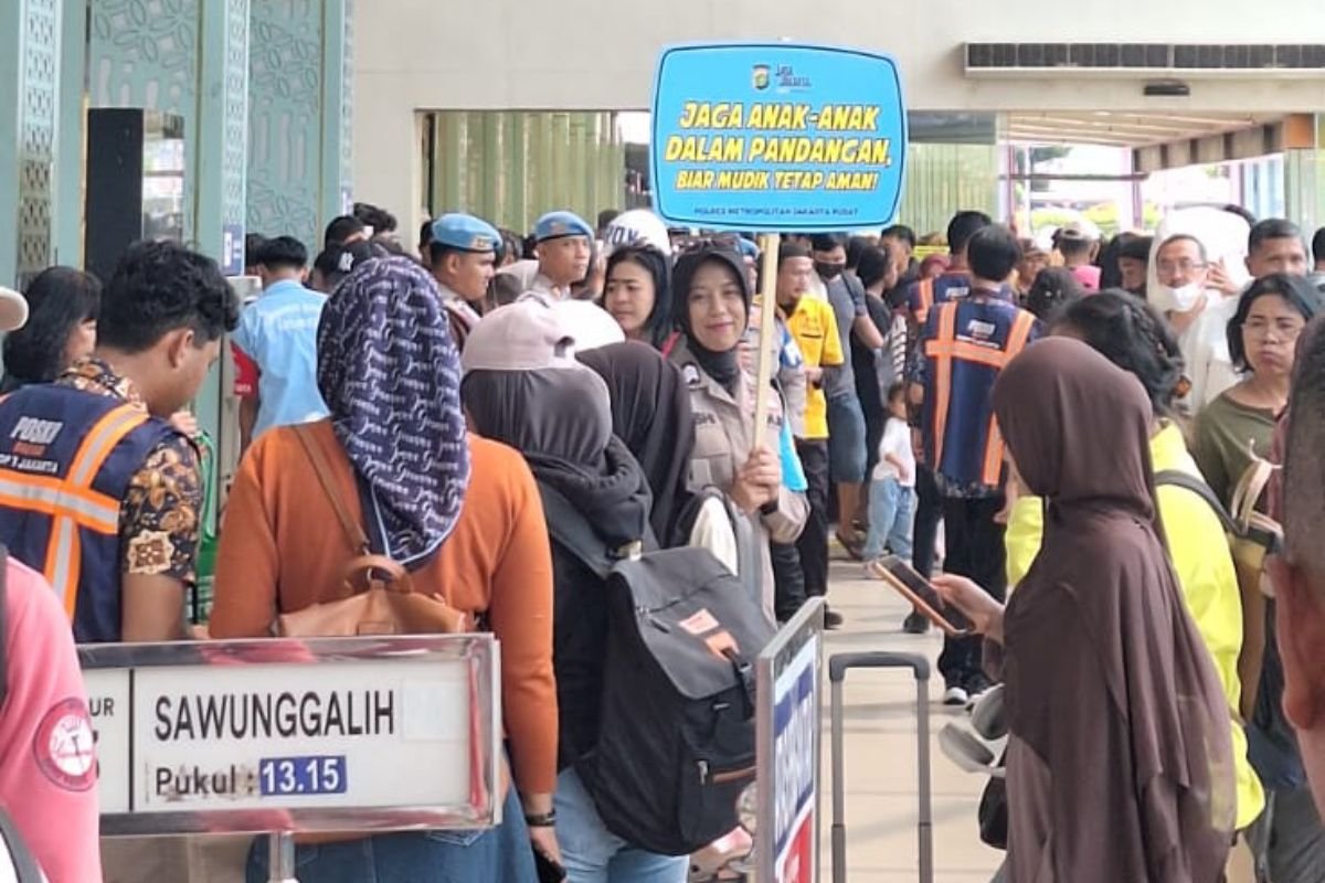 Polisi kerahkan Polwan untuk patroli ke ruang rakyat