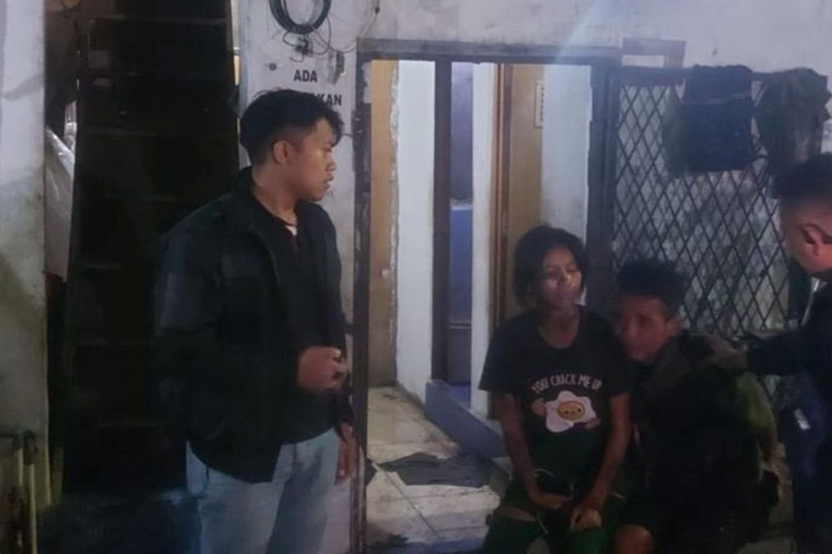 Polisi ringkus dua pelaku pemalak sopir bersenjata tajam di Penjaringan