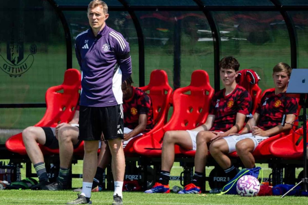 Darren Fletcher, instruktur sementara Manchester United