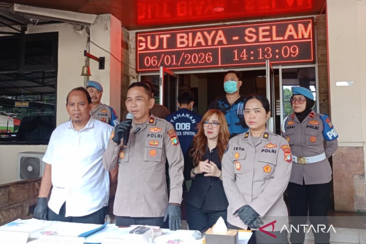 Polisi tangkap pelaku pencurian ponsel pada di Cipayung